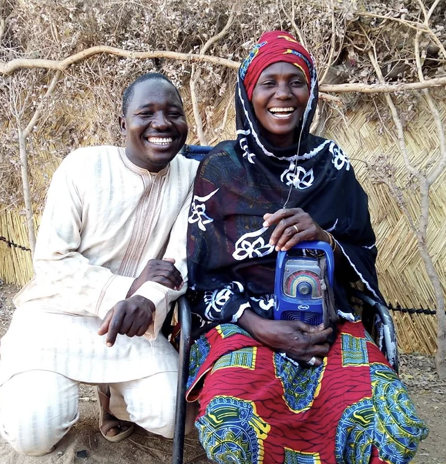 Freeplay Encore Primary Solar Wind Up Multi-band Radio & Charger 3