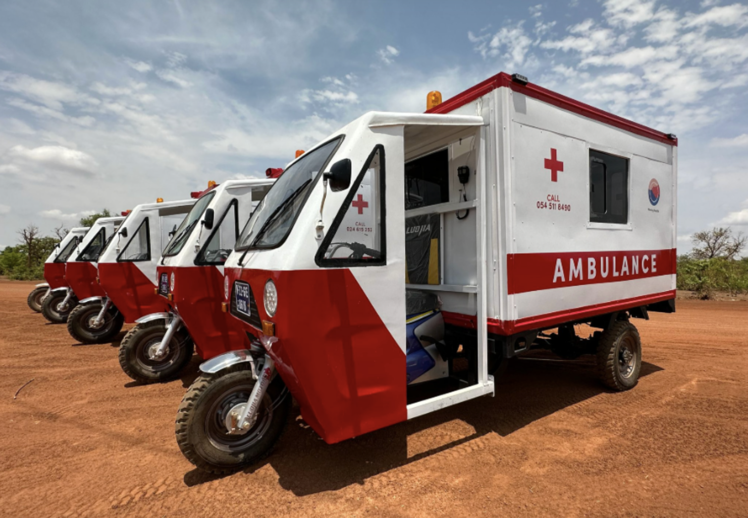 moving health tricycle ambulance 2